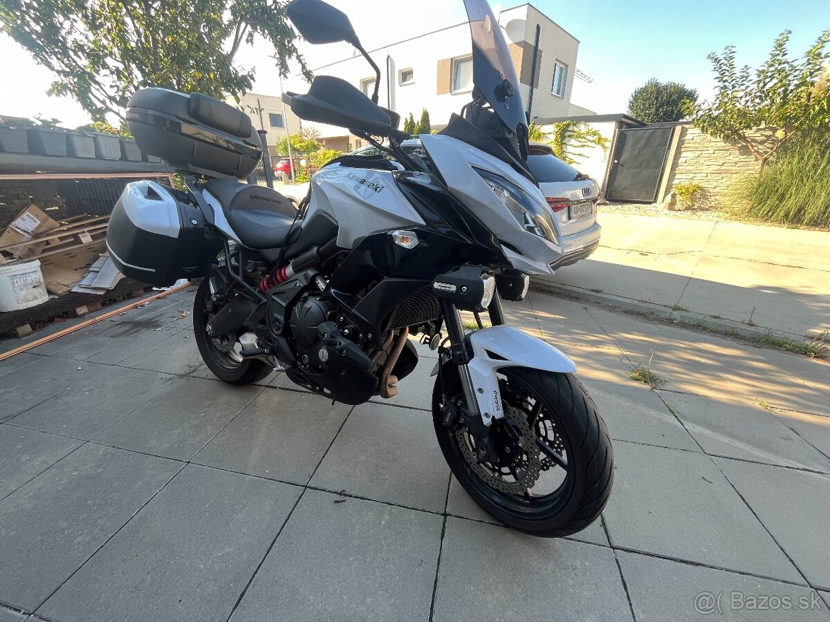 Kawasaki Versys 650 ABS (2015) vrátane kufrov - 11