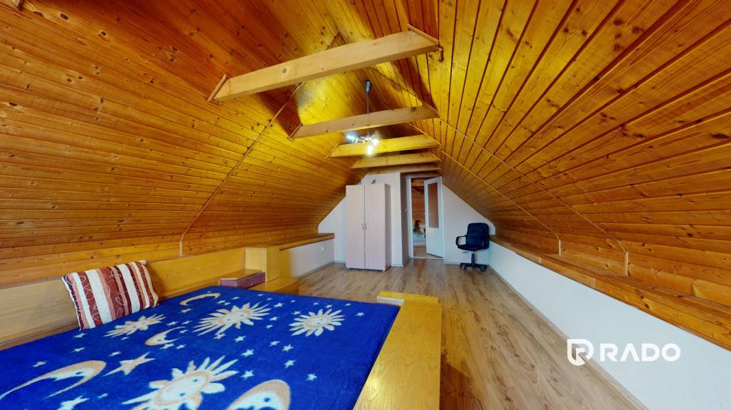 RADO | 5-izbový rodinný dom s bazénom a saunou | Šintava - 11