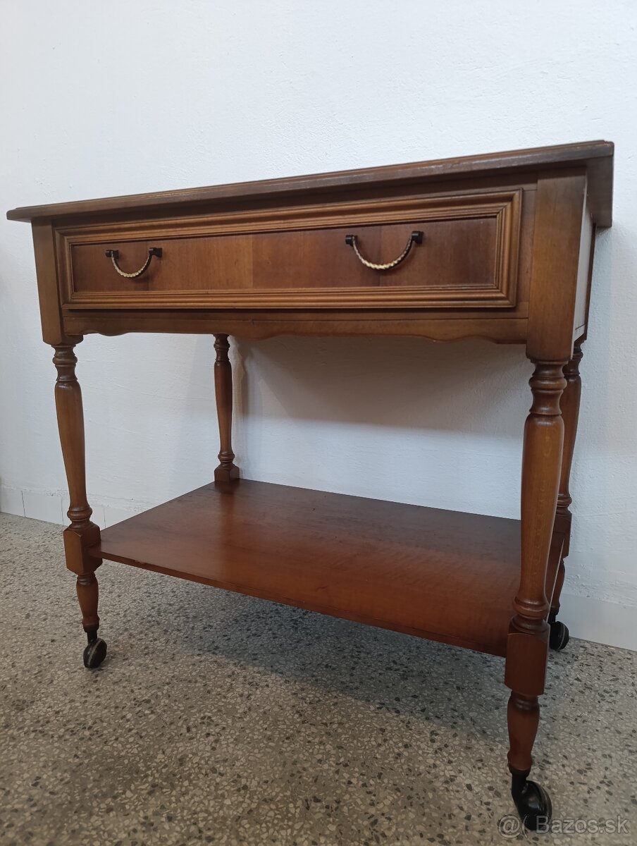 Rustikální konzolový stolek, nábytek z masívu, pojízdný - 11