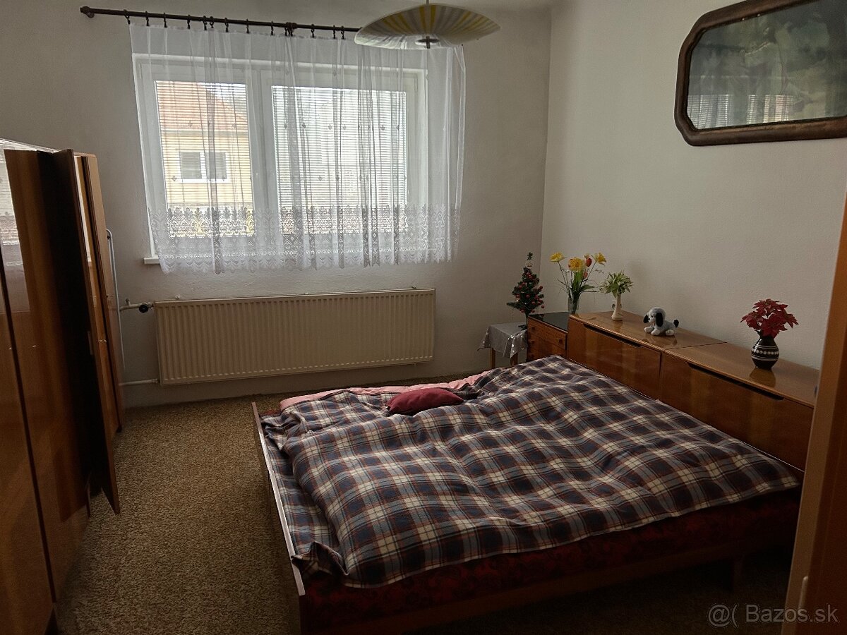 Predaj rodinného domu Sľažany - 11