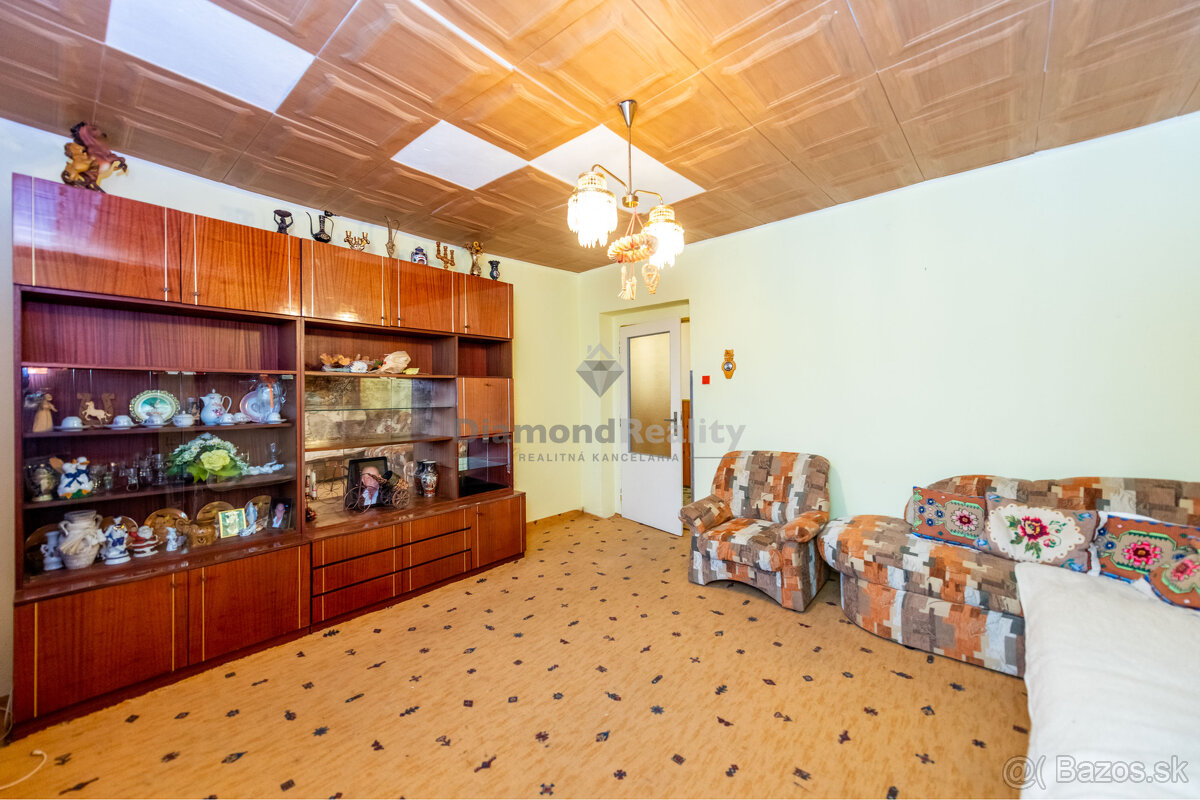 NA PREDAJ DVOJGENERAČNÝ RODINNÝ DOM V OBCI KOŠICKÉ OĽŠANY - 11