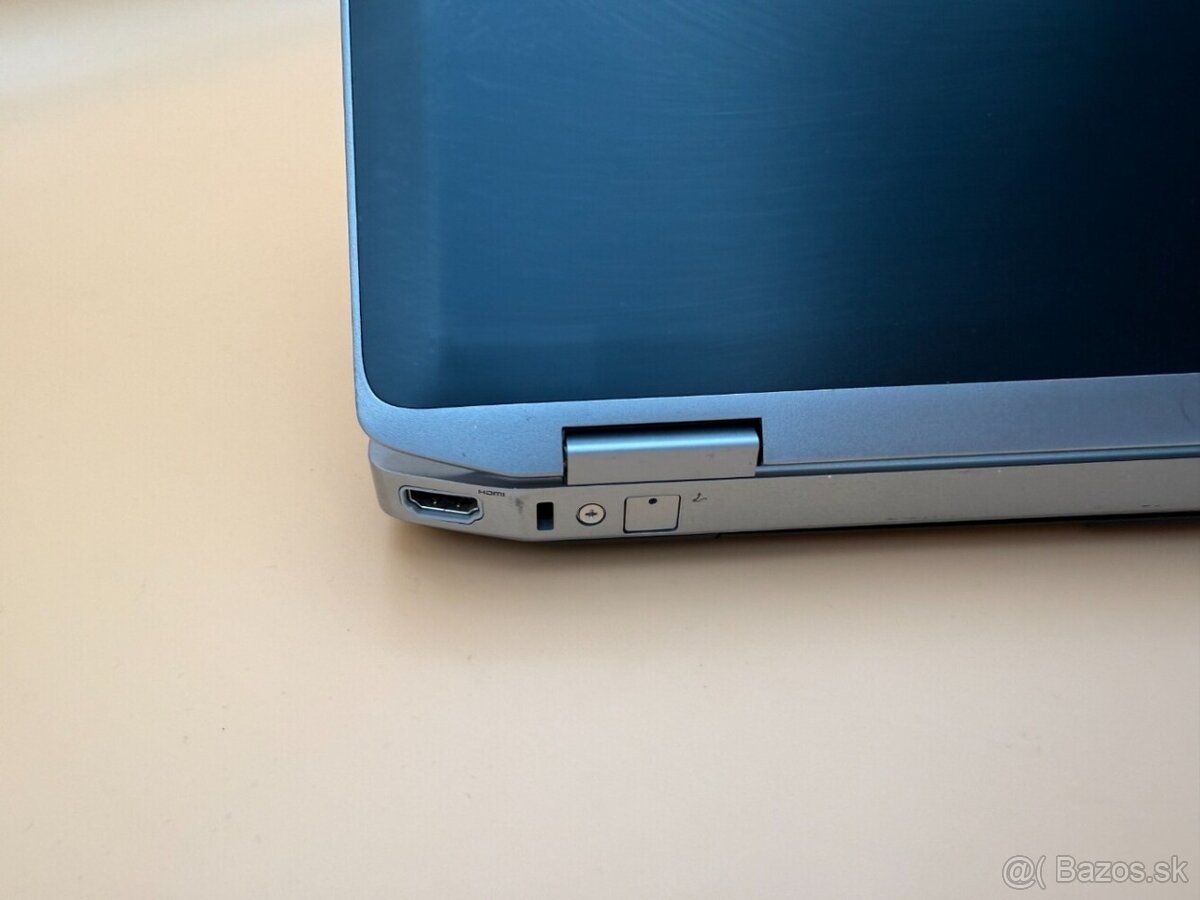 Notebook 14" DELL.Intel i5-2430M 2x2,40GHz.8gb ram.240gbSSD - 11