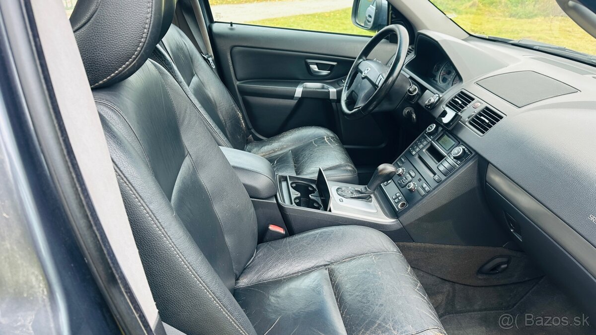 Volvo XC90 2.4 D 4x4 - 11
