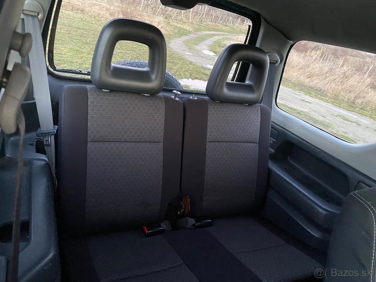 Suzuki Jimny 1.5 ddis - 11