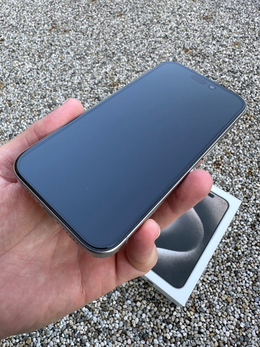 IPhone 15 pro max - baterie 100% - 11