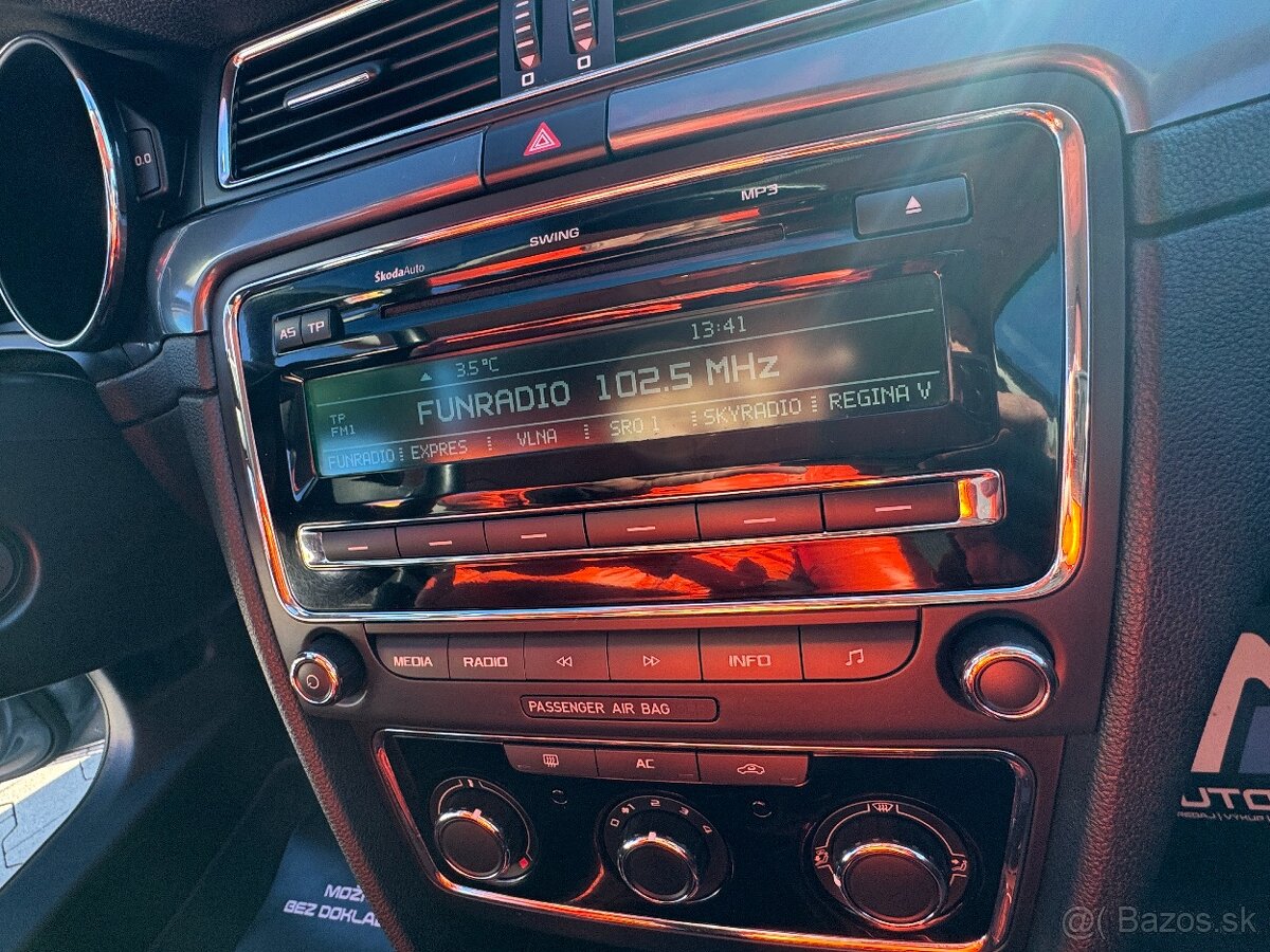 Škoda Superb 1.4 TSI Family - 11