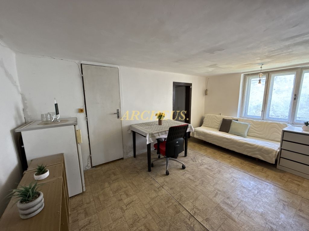 Predaj: 3-izb. rodinný dom v Horných Orešanoch so záhradou - 11