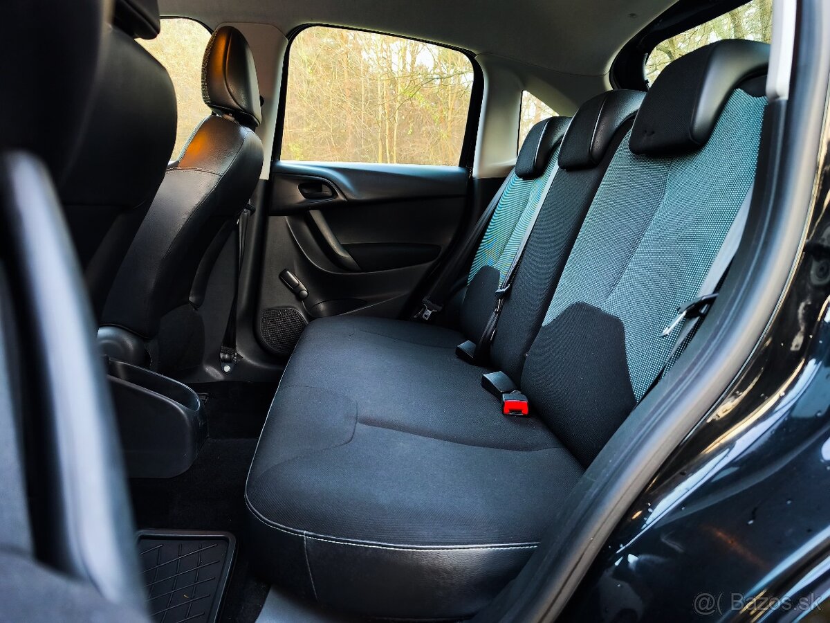 Citroen c3 1.2 benzín 2016 - 11