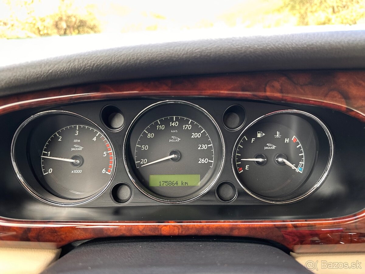 Jaguar XJ 6 2.7 D V6 Sovereign - 11