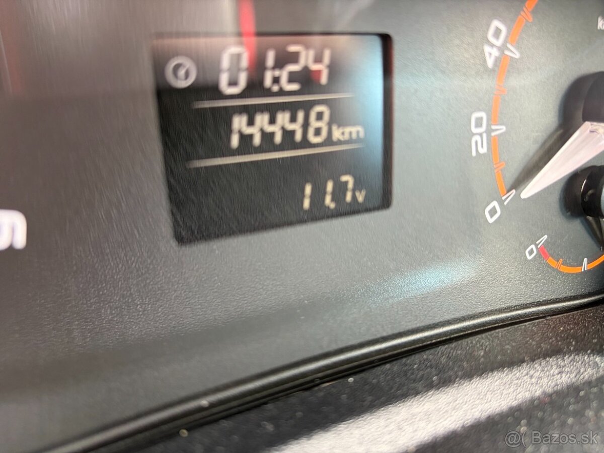 LADA NIVA URBAN BLACK EDITION - 11