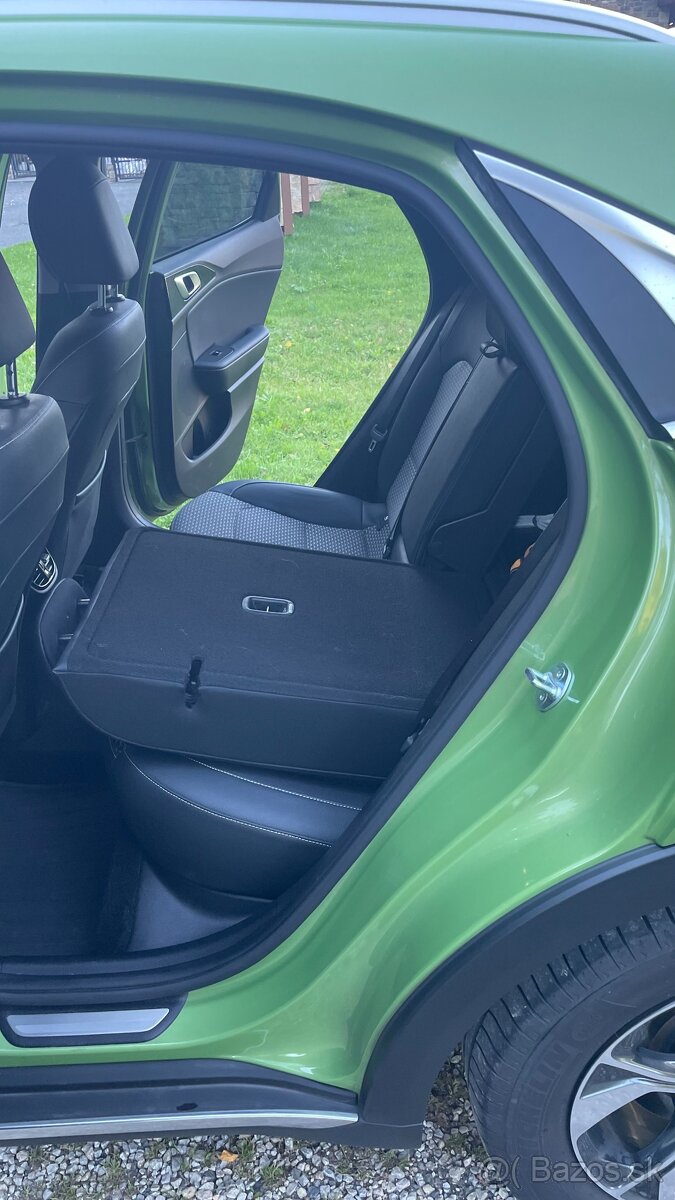 KIA XCEED 1.5 T-GDi 160 k - 11