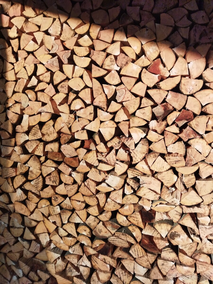 BUKOVÉ A SMREKOVÉ PALIVOVÉ DREVO - 11