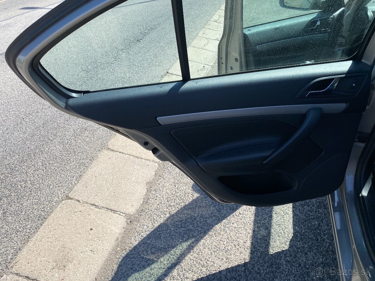 Octavia 1,8 TSI Elegance DSG 118KW - 11