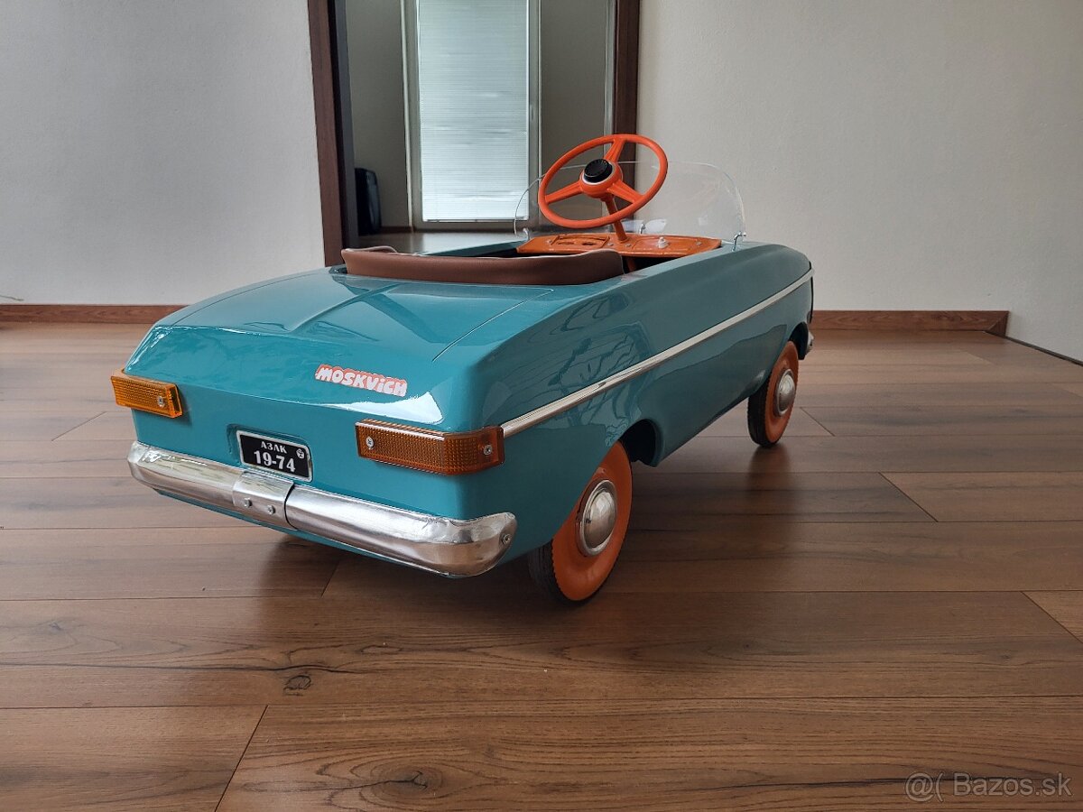 Šlapacie autíčko moskvič - 11