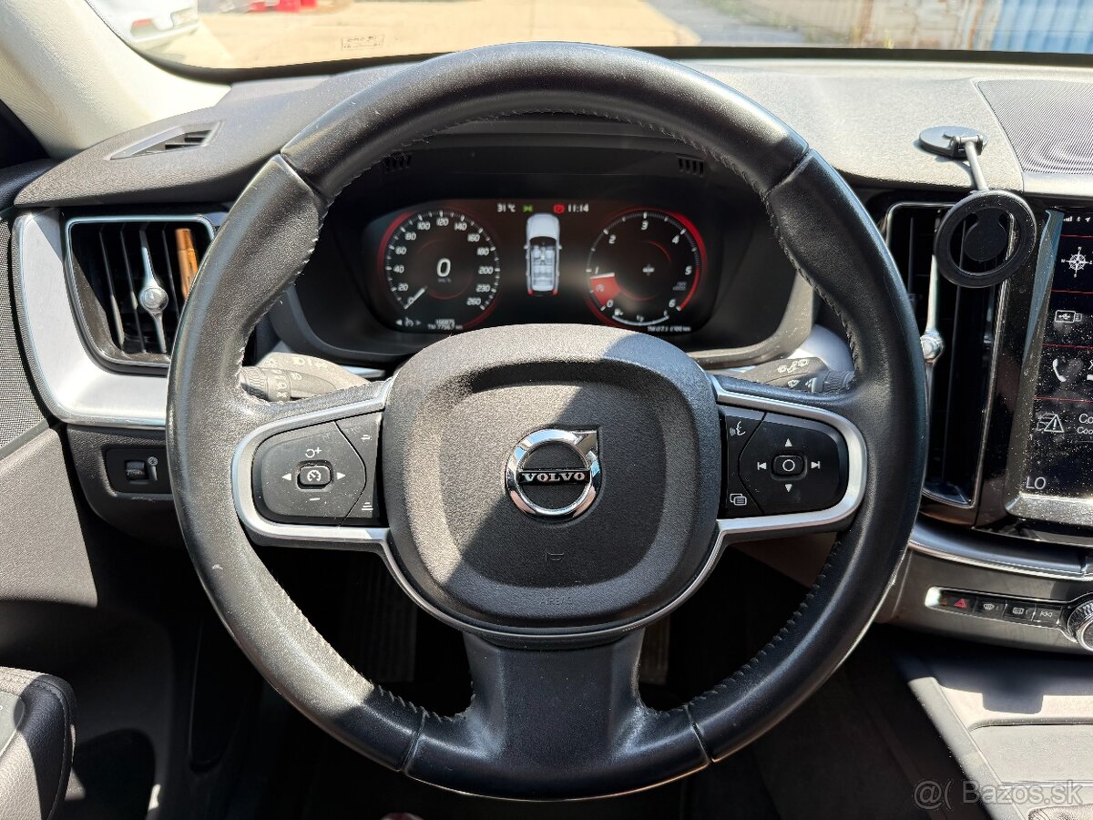 Volvo XC60 - 11