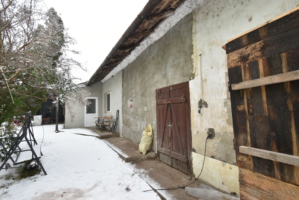 Víkendový dom na krásnom pozemku 2.934m2 - 11