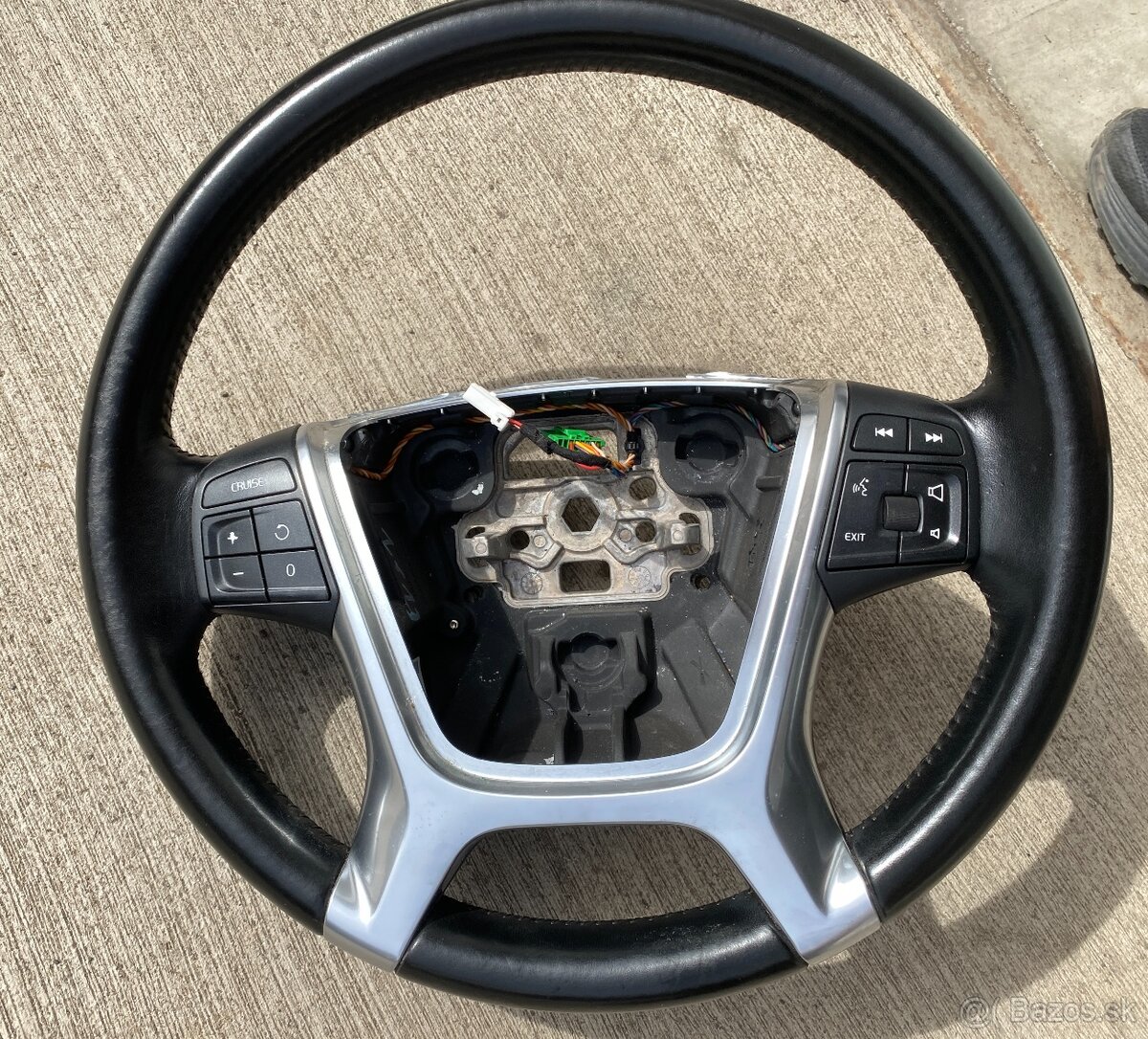 Rozpredam Volvo XC60 I 2,4d 2008-2016 - 11