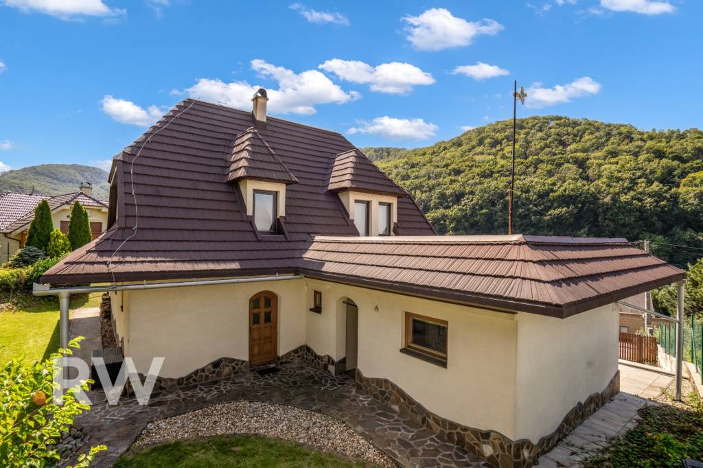 VEĽKORYSÝ - Bývanie pod lesom - Slepá ulička - 2322m2 pozemo - 11