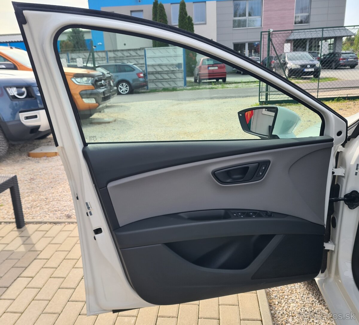 SEAT LEON ST 1.6 TDI 115 STYLE - 11