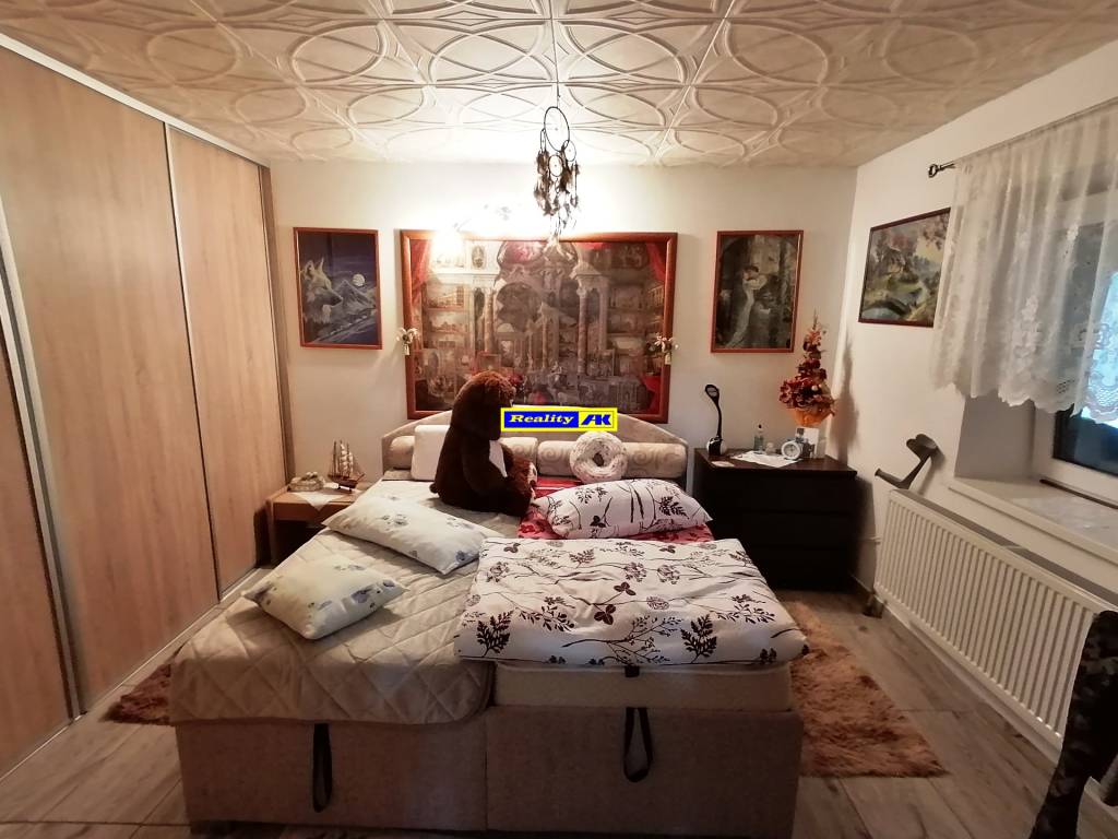 Rodinný dom na predaj, kompletná rekonštrukcia, okres Žilina - 11