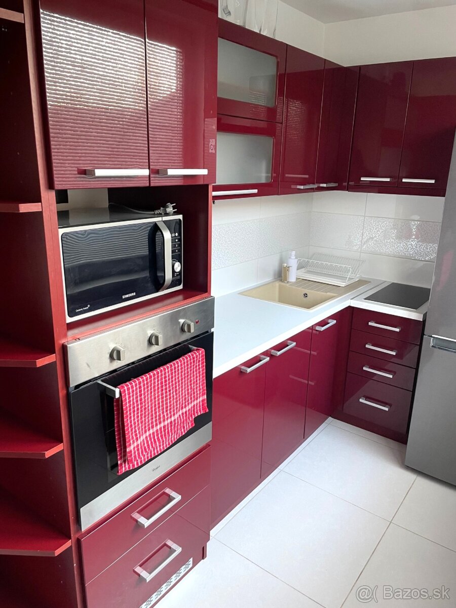 Prenájom: 2 izbový byt blízko centra Levíc - 11