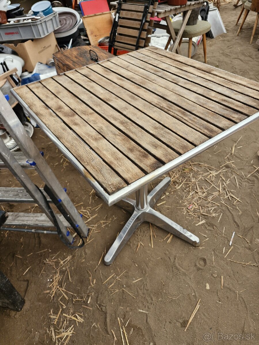 Kresla stoly stoličky - 11