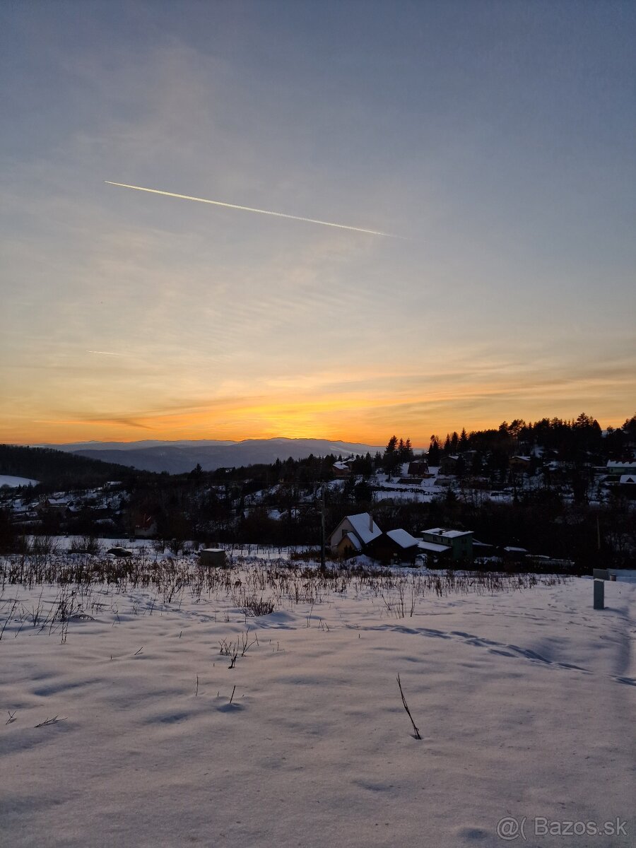 Predám atraktivny pozemok v rekreačnej oblasti Drienica - 11