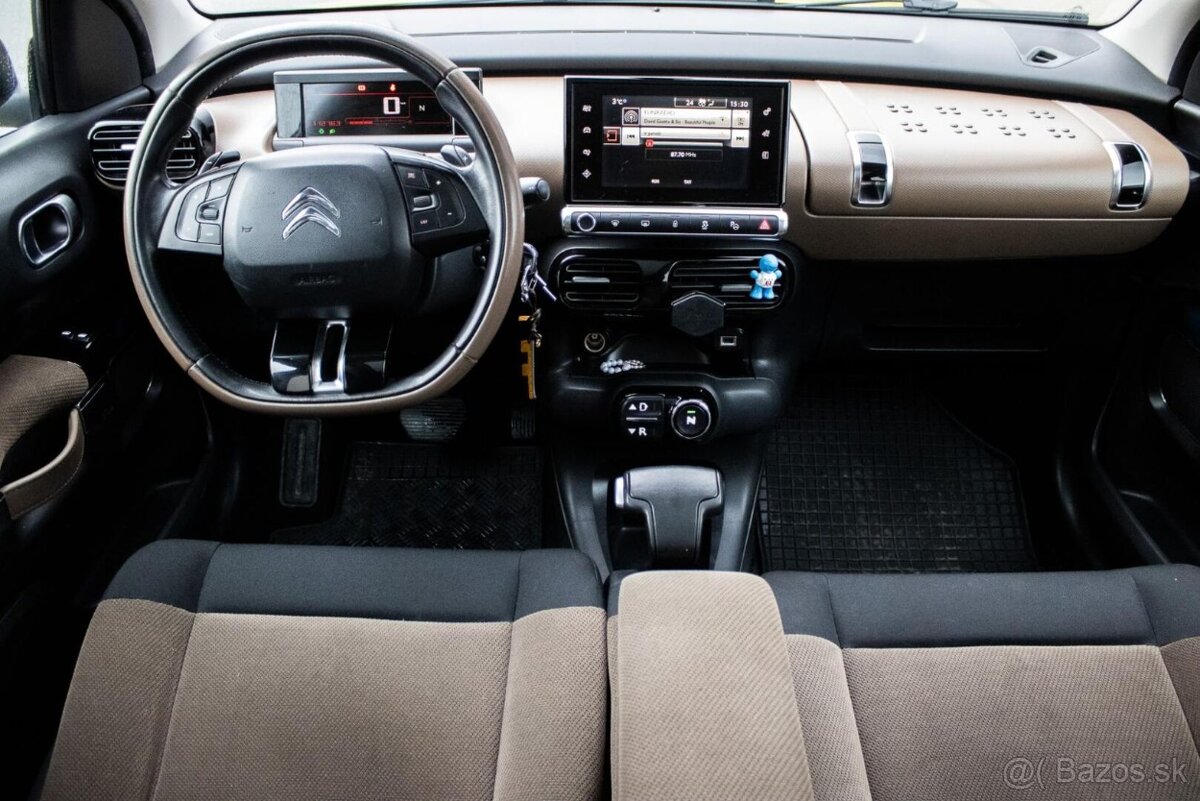 Citroën C4 Cactus 73kW (2015) - 11