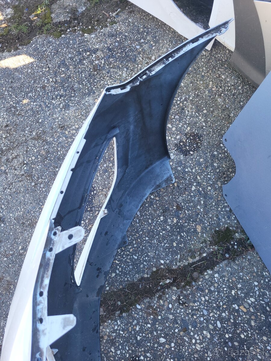 Hyundai i40 predny naraznik 2015 - 11