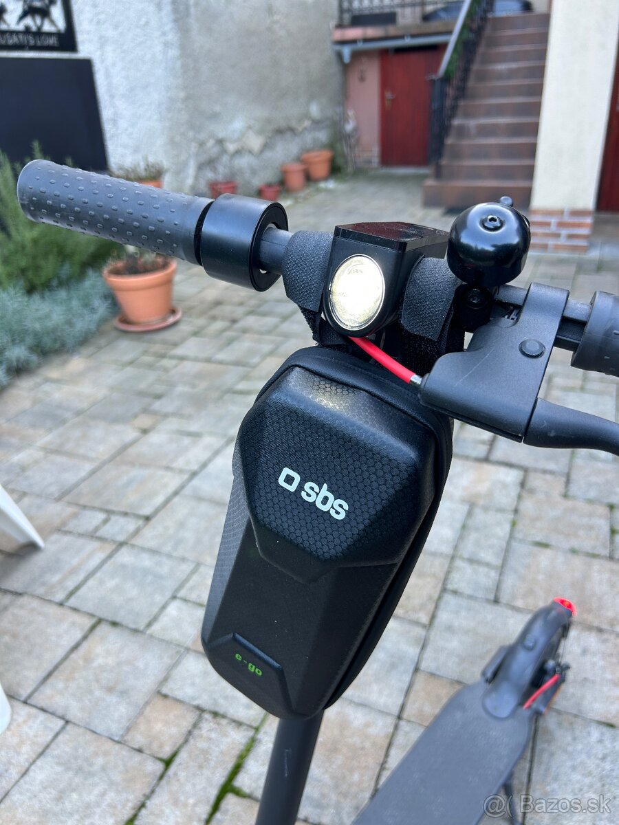 Xiaomi Mi Electric Scooter Pro 2 - 11