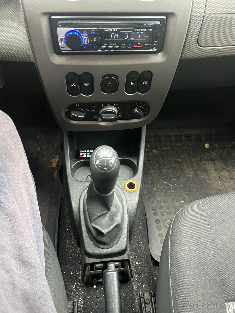 Dacia Sandero 1,4 /50 KW benzín - 11