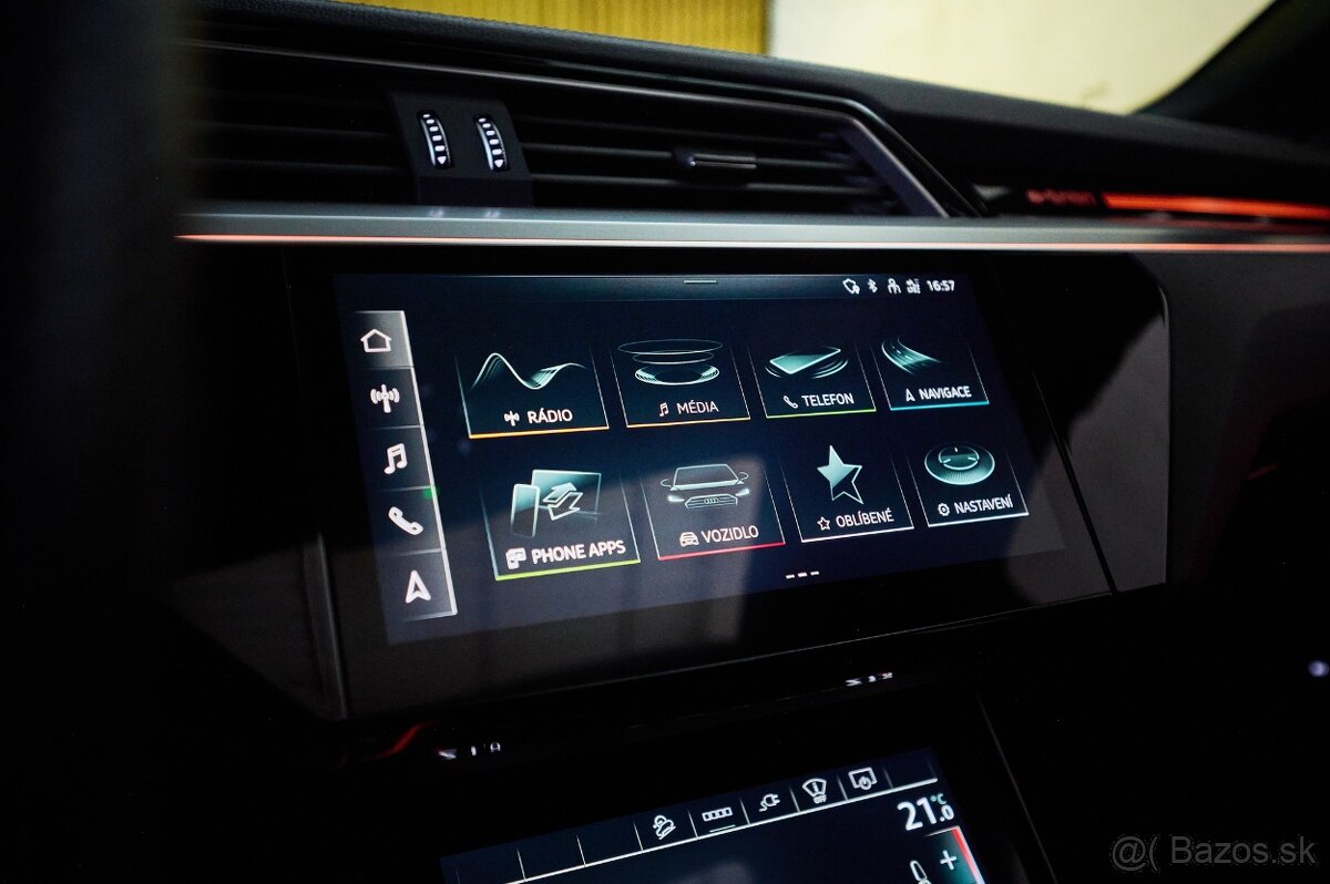 Audi e-tron 55 300kW S-line DigiLED Matrix NightV Pano Tažné - 11