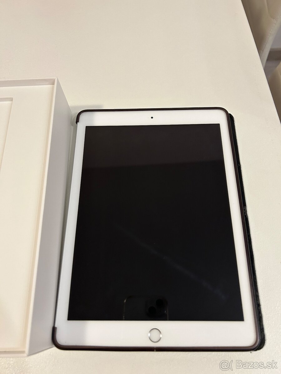 iPad 6.generácie Wi-fi - 11