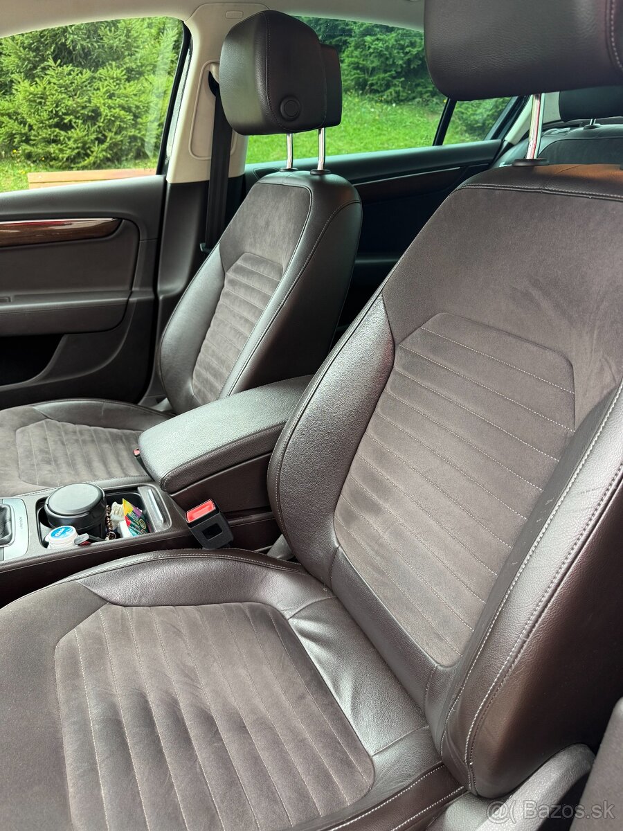 Volkswagen Passat 2.0 TDI BMT Comfortline 4MOTION Business - 11