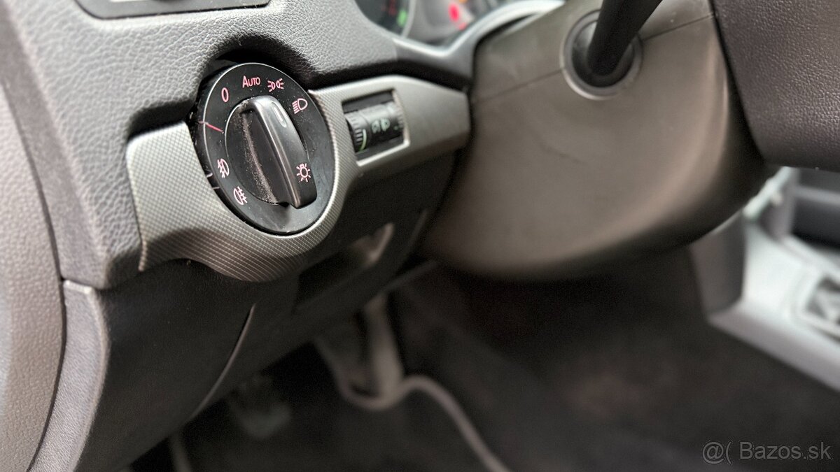 Škoda Octavia 2 sedan, 2008, 1.9 TDi, nová STK/EK - 11