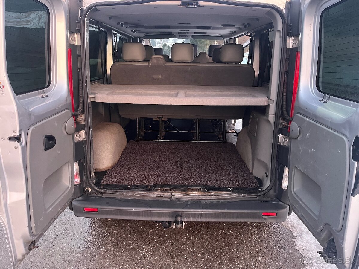 Renault Trafic 9-miest - 11
