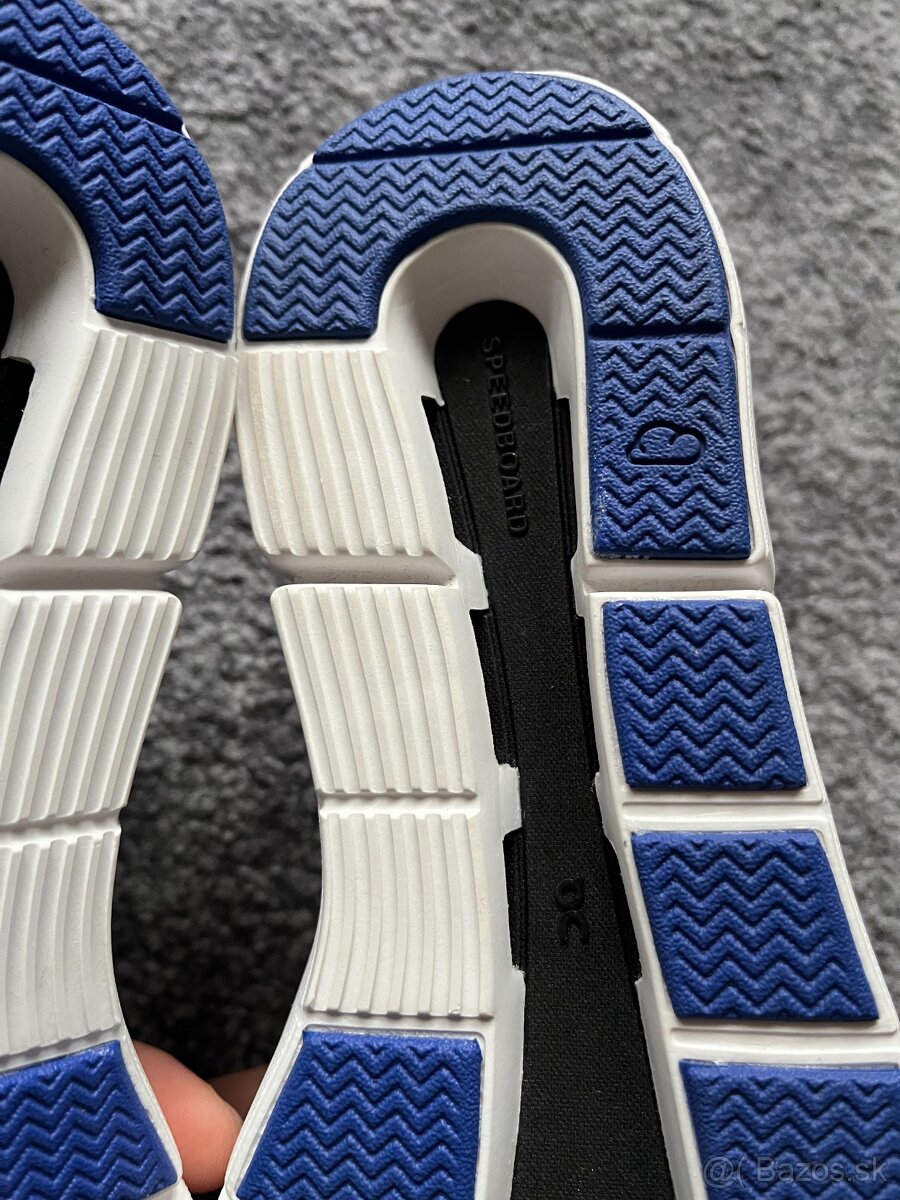 On Running Cloud, model On The Roger, velikost 38 - 11