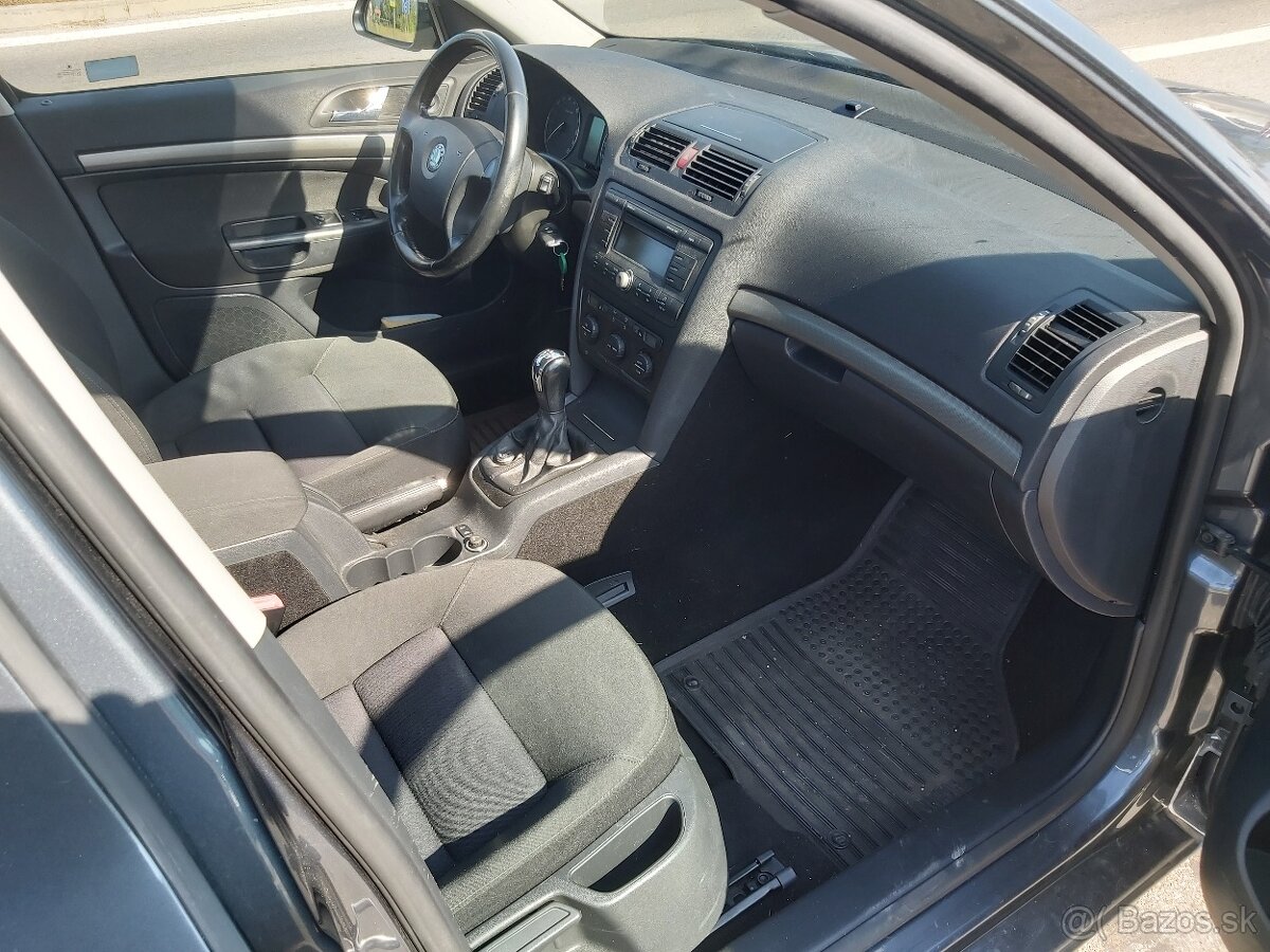 Škoda Octavia 1.9 TDI Elegance - 11