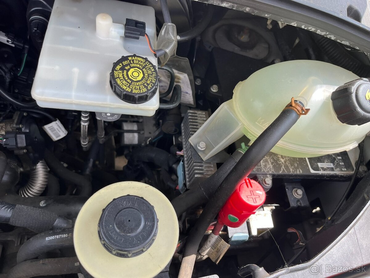 Renault Master 2.3 dCi L3H1 3,5t, vyklápač-ťažné - 11