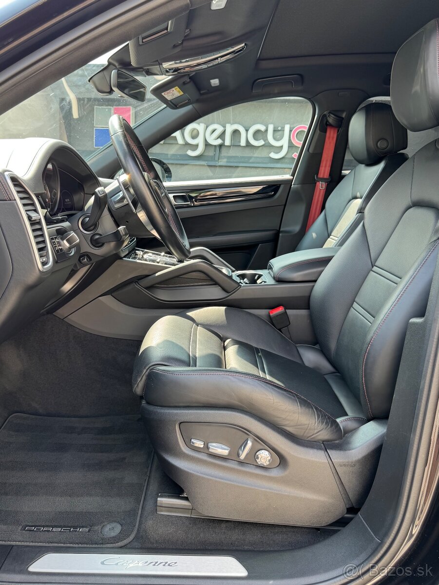 Porsche Cayenne Coupe E-HYBRID TOP DPH - 11