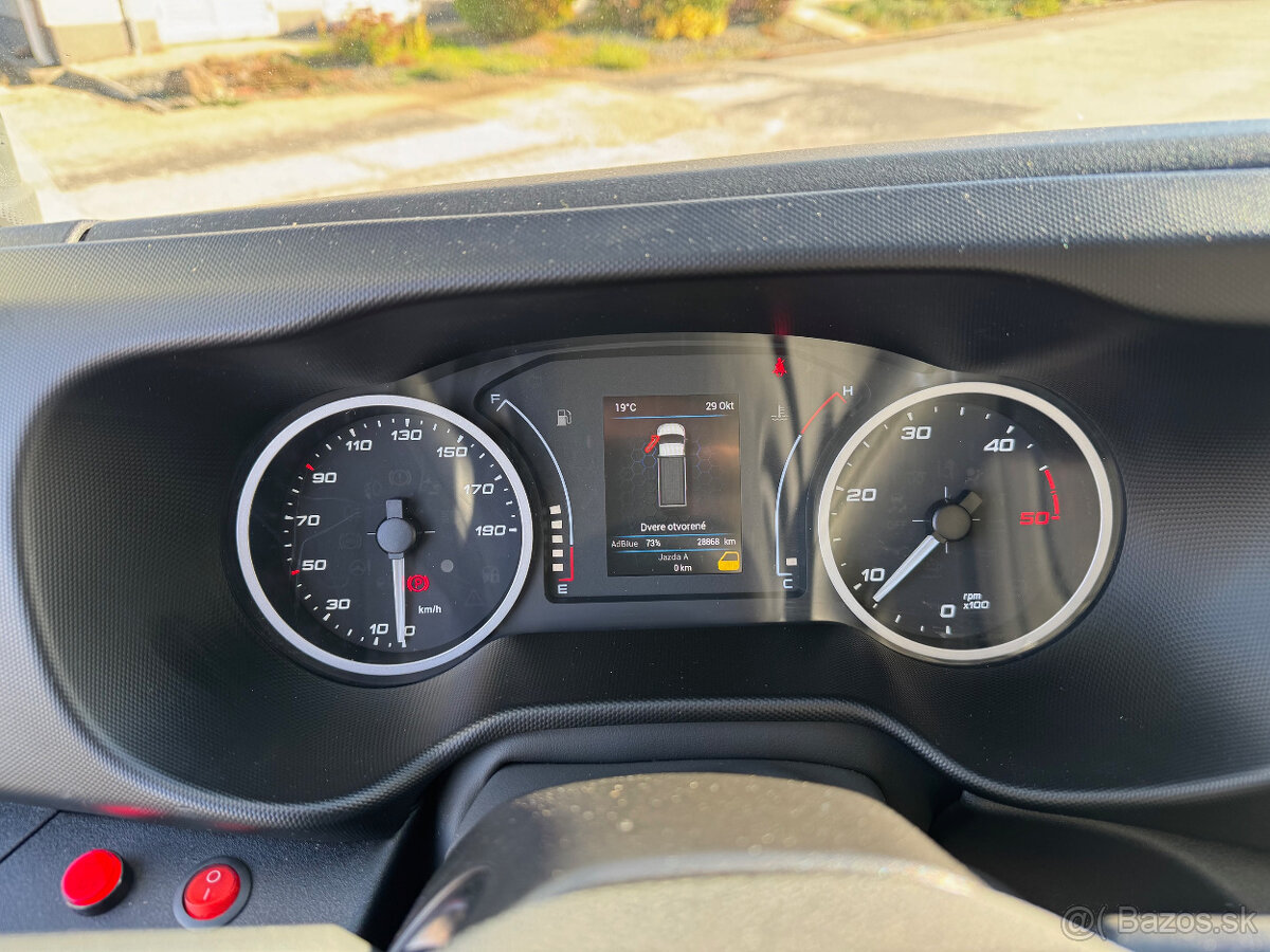 Iveco Daily 70C18 - 11