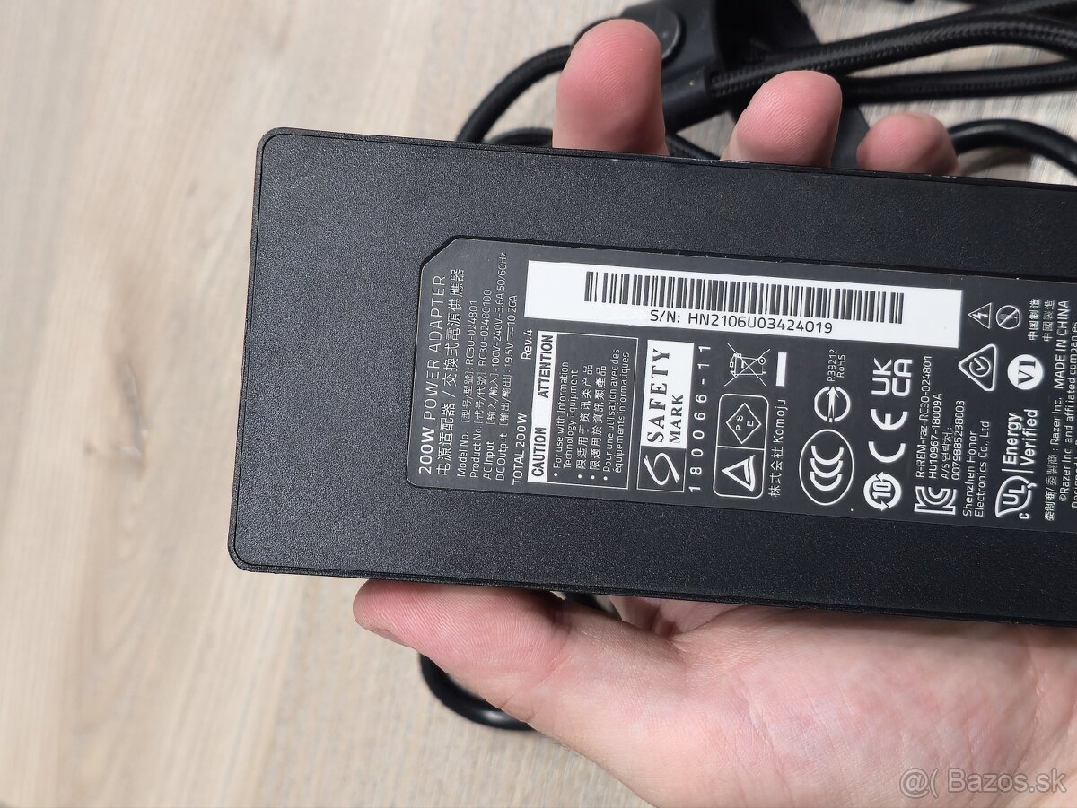 Razer Blade 15 Advanced + 32GB RAM + 2 nabíjačky + krabica - 11