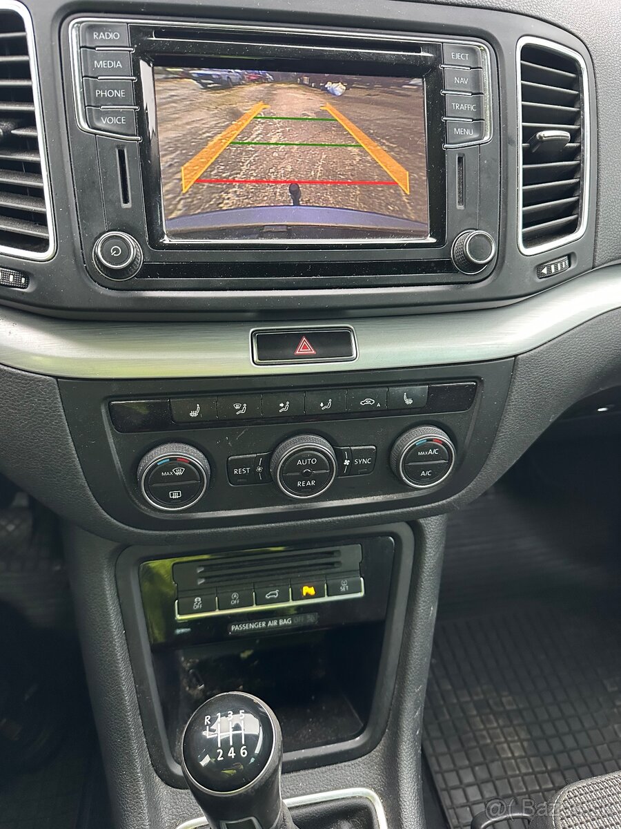 Volkswagen Sharan 12/2016,dovoz,pojazdné-mizne voda - 11