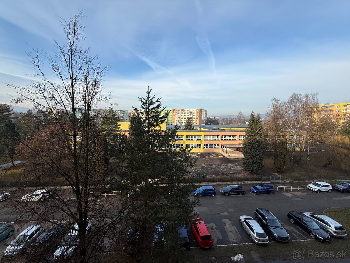 Slnečný 3-izbový byt po kompletnej rekonštrukcii Komenského - 11