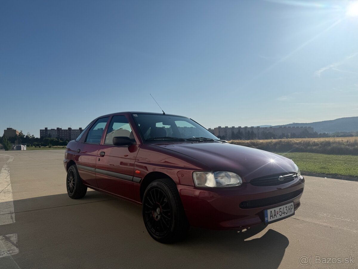Ford escort 1.3 i benzin,ročník 1997 - 11