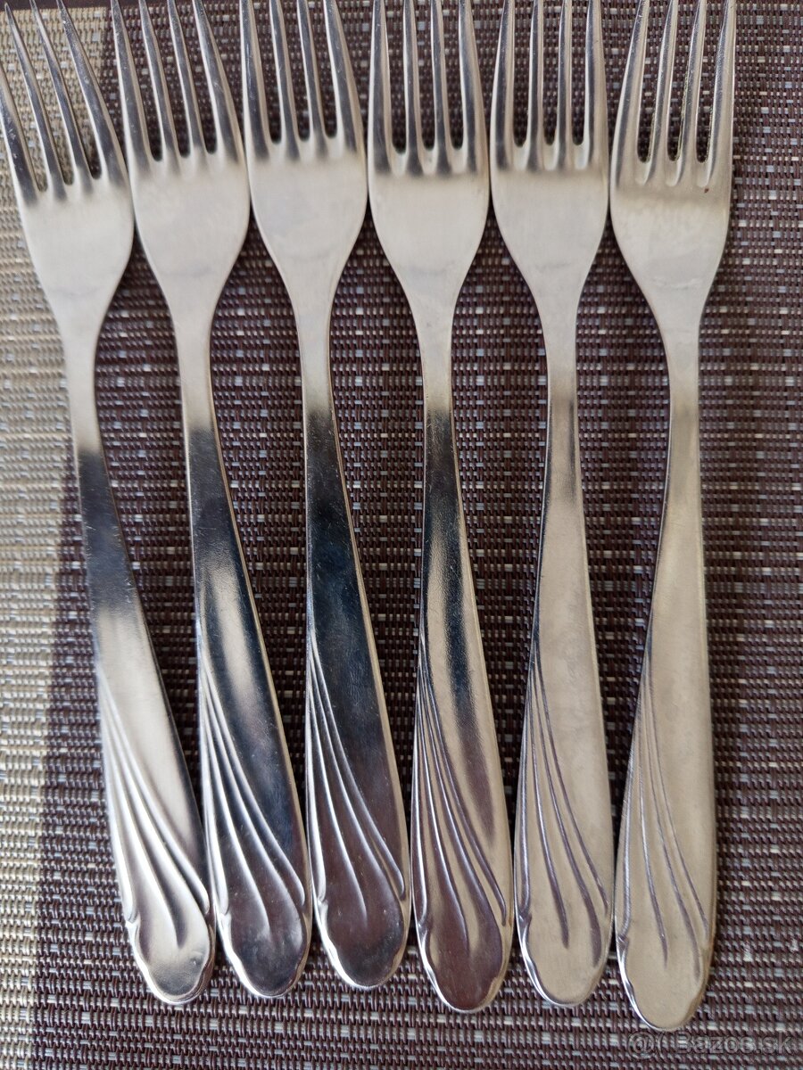 RETRO RUSKE PRIBORY-TOP STAV - 11