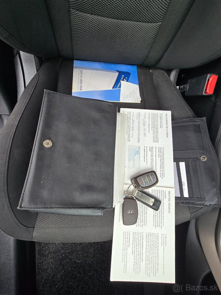 Predám Hyundai i40 CW 1.7CRDI - 11