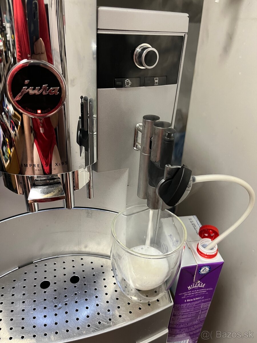 Kávovar Jura XS95 - 11