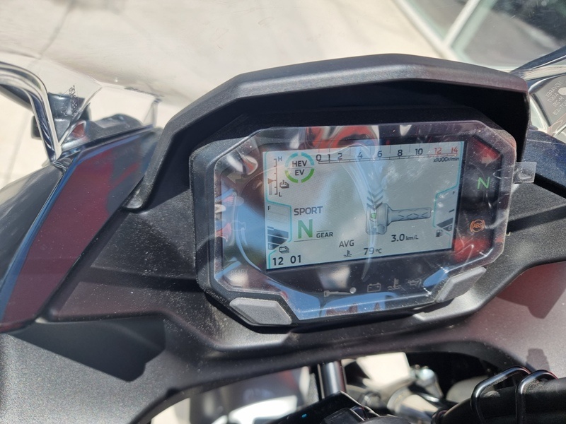 Kawasaki Ninja7 Hybrid - 11