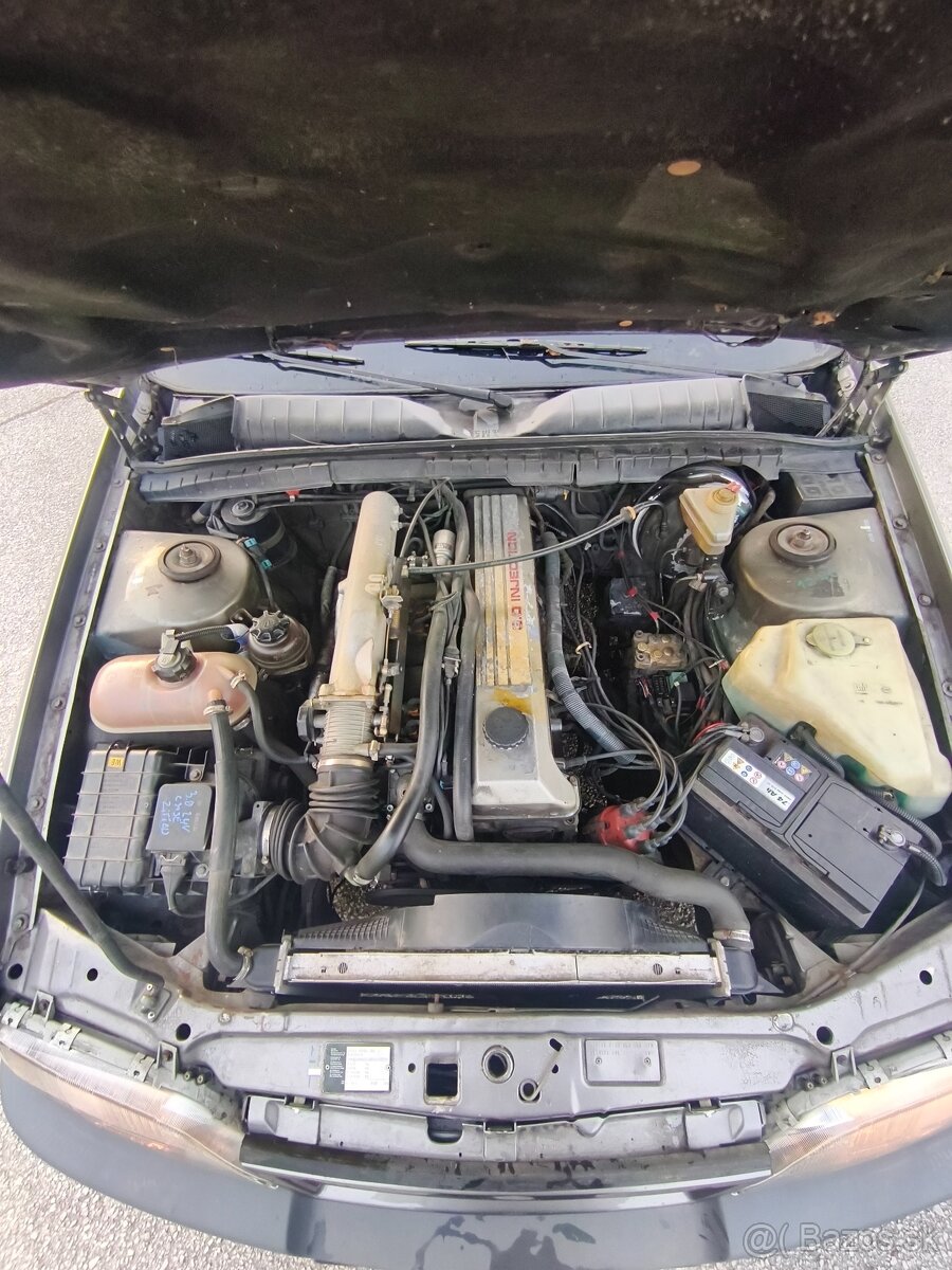 Opel Omega A 3000 - 11